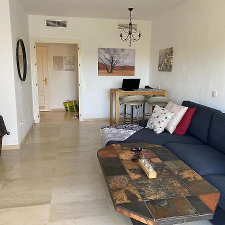 Bahia De Casares Apartment Estepona Ngoại thất bức ảnh