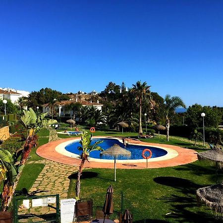 Bahia De Casares Apartment Estepona Phòng bức ảnh