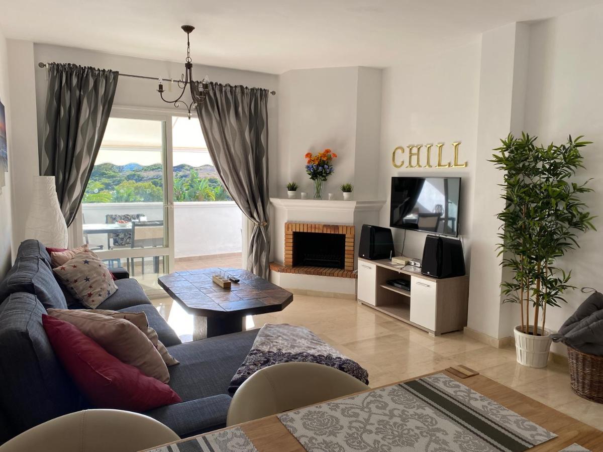 Bahia De Casares Apartment Estepona Ngoại thất bức ảnh