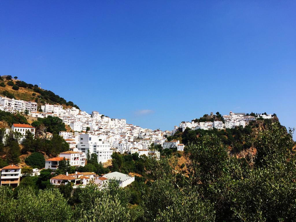Bahia De Casares Apartment Estepona Ngoại thất bức ảnh