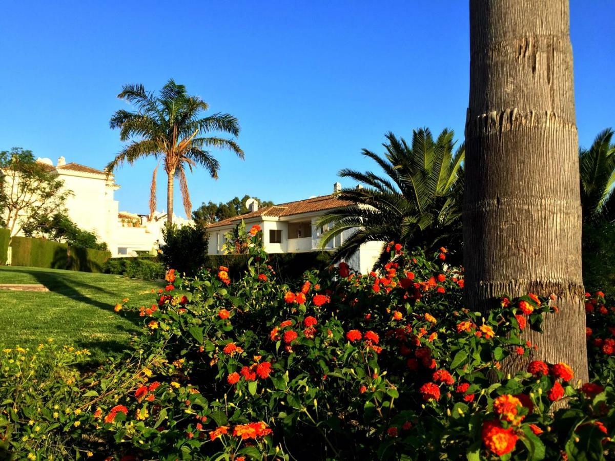 Bahia De Casares Apartment Estepona Ngoại thất bức ảnh